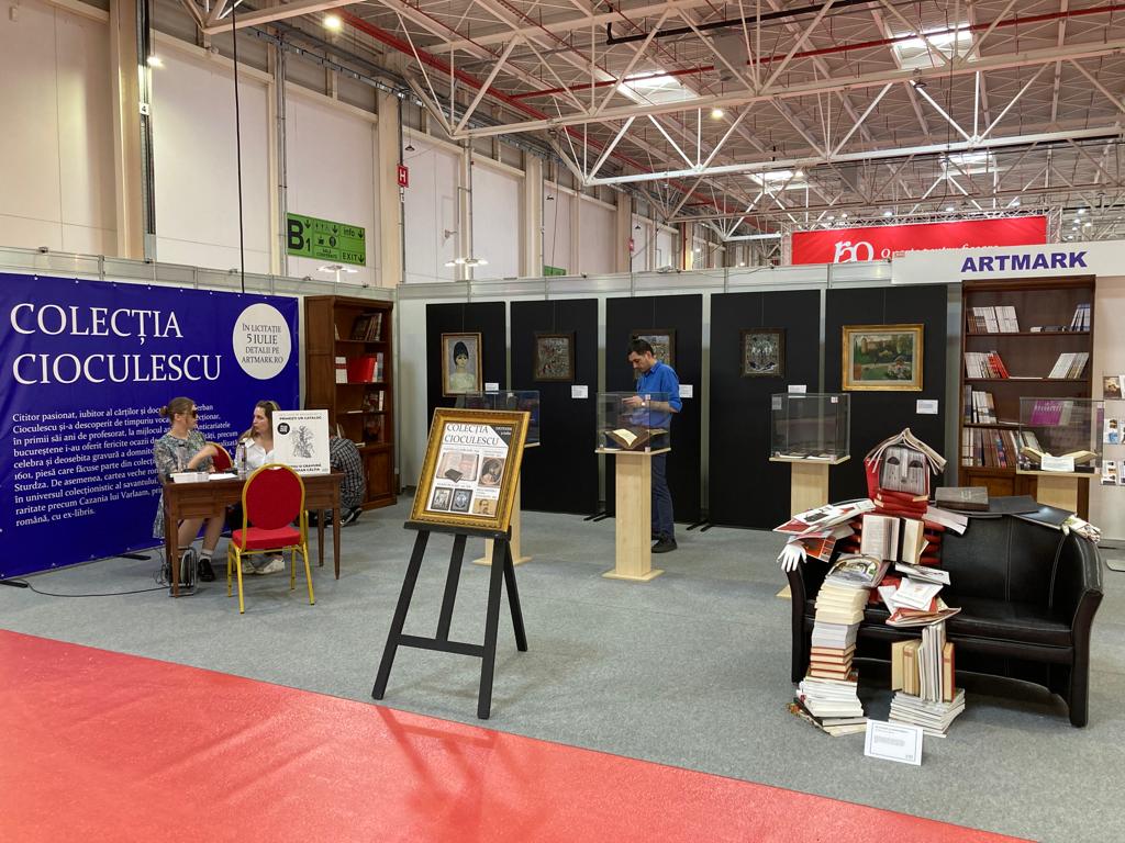 Cea mai veche carte românească, expusă la Bookfest
