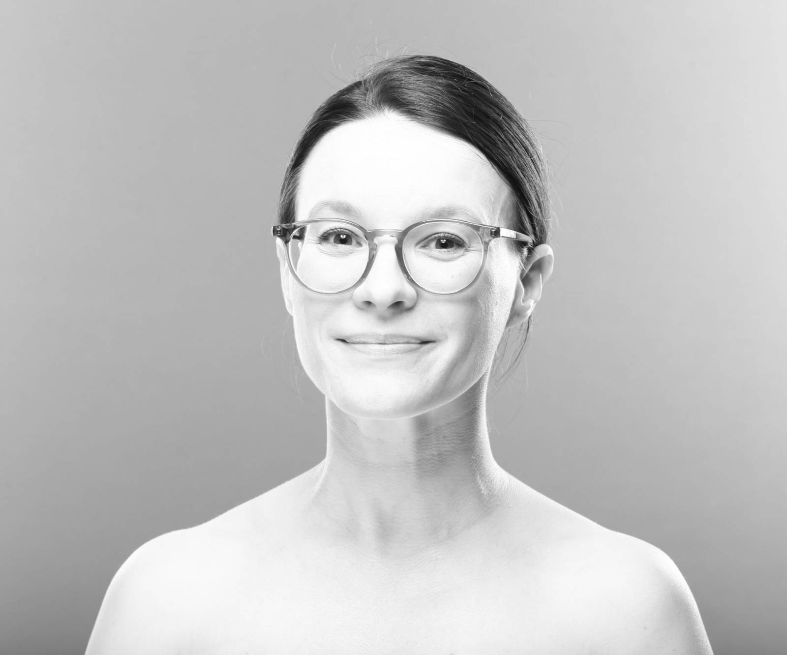 Denisa Diaconescu performer fotocredit Florin Constantin