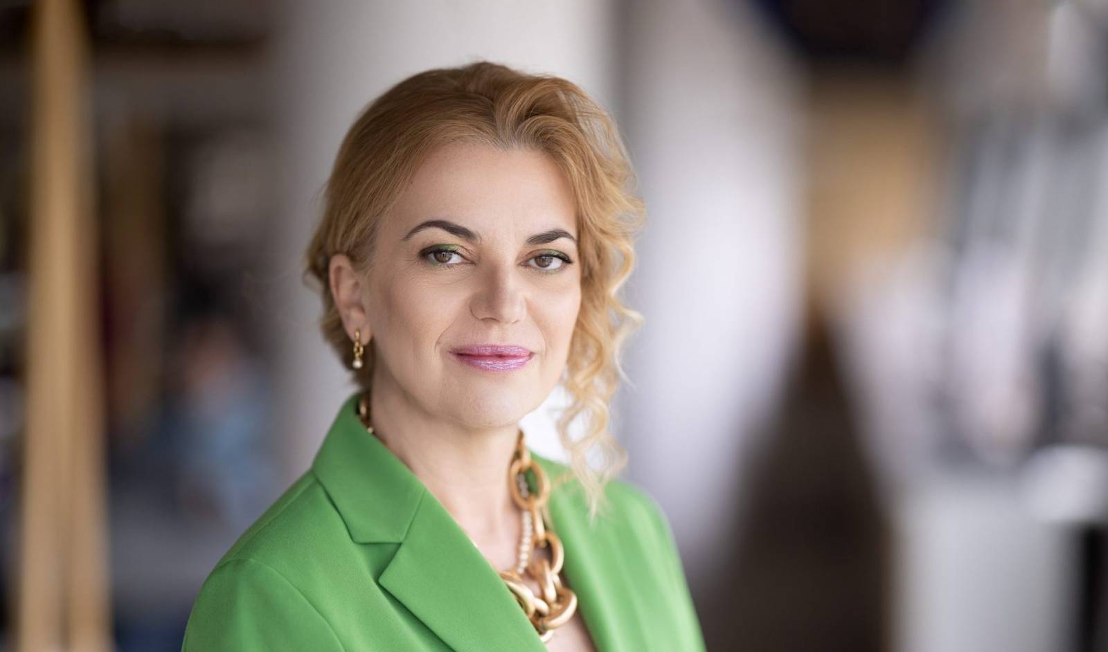 NN România lansează primul fond de burse pentru viitori antreprenori din România