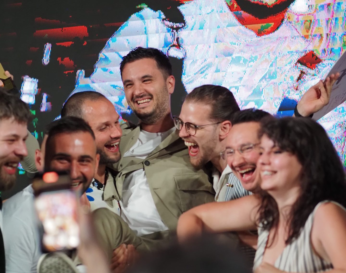 Claudiu Văcăruș este câștigătorul locului 1 la cea mai importantă competiție de bartending din Român...