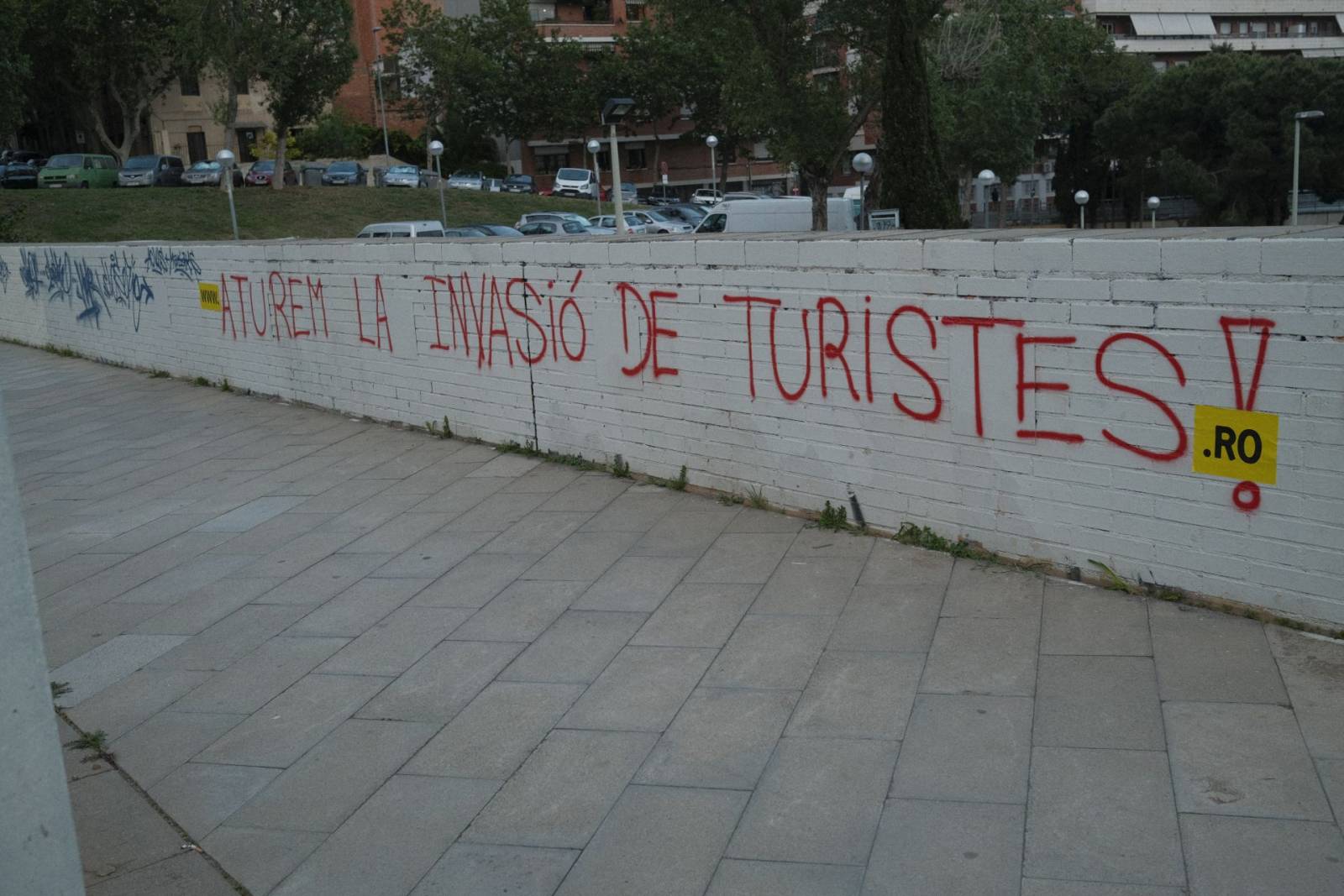 touristsgoro streetmessage 1