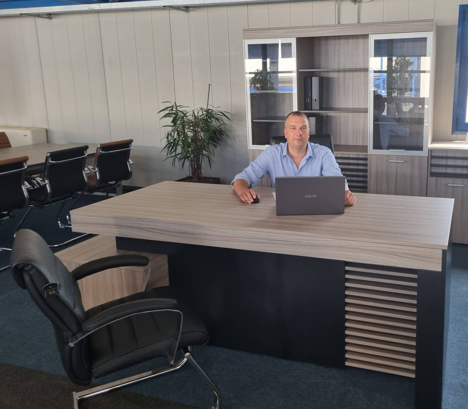 Princemob Buro: Cererea pentru mobilă office second-hand a crescut cu 15% în primul semestru