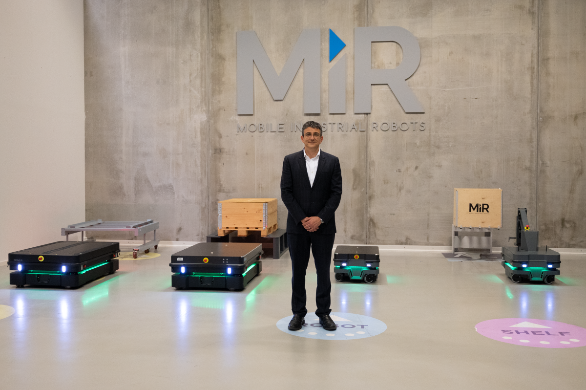 Jean-Pierre Hathout, MIR: Ascensiunea roboților industriali