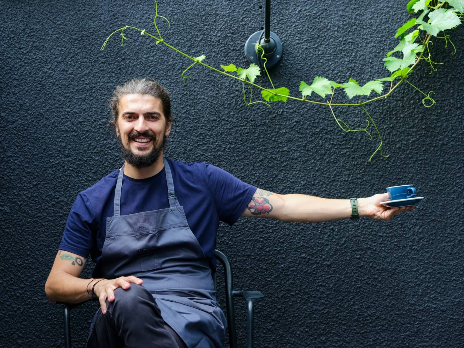 Alex Petricean începe colaborarea cu Beans & Dots Coffee Shop