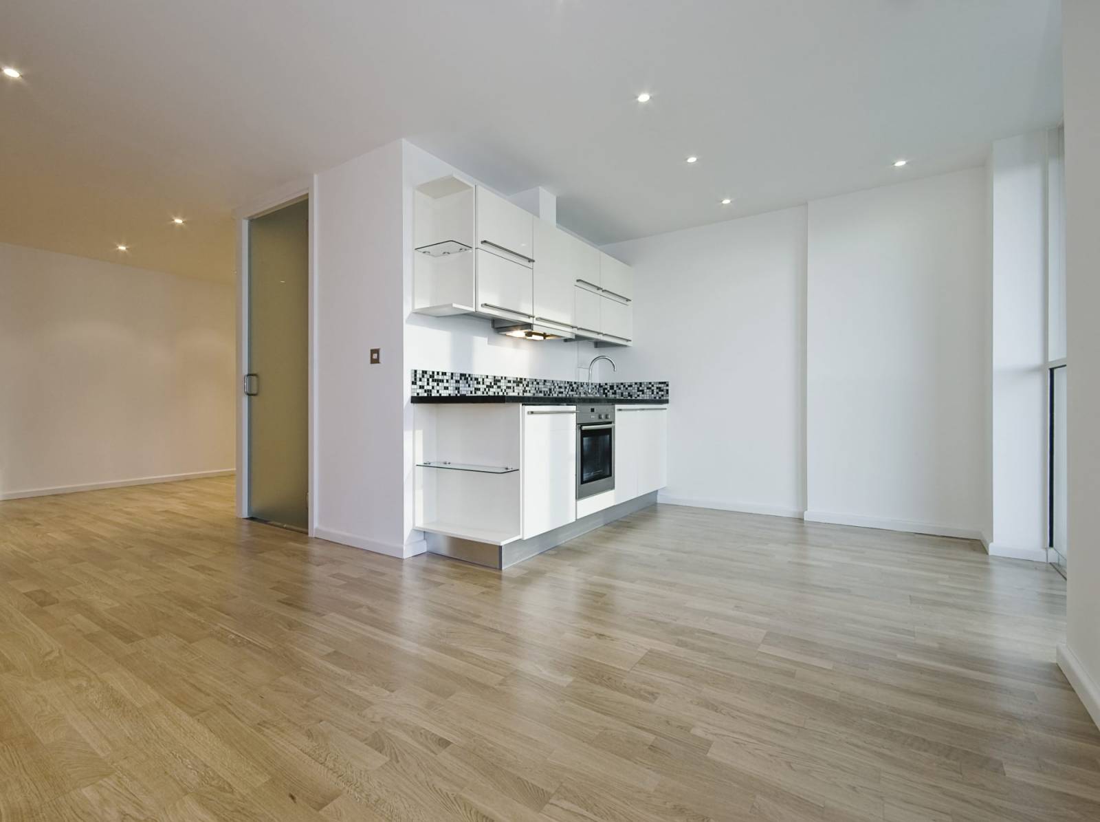 Cum au evoluat prețurile medii ale apartamentelor de vânzare din principalele orașe din țară