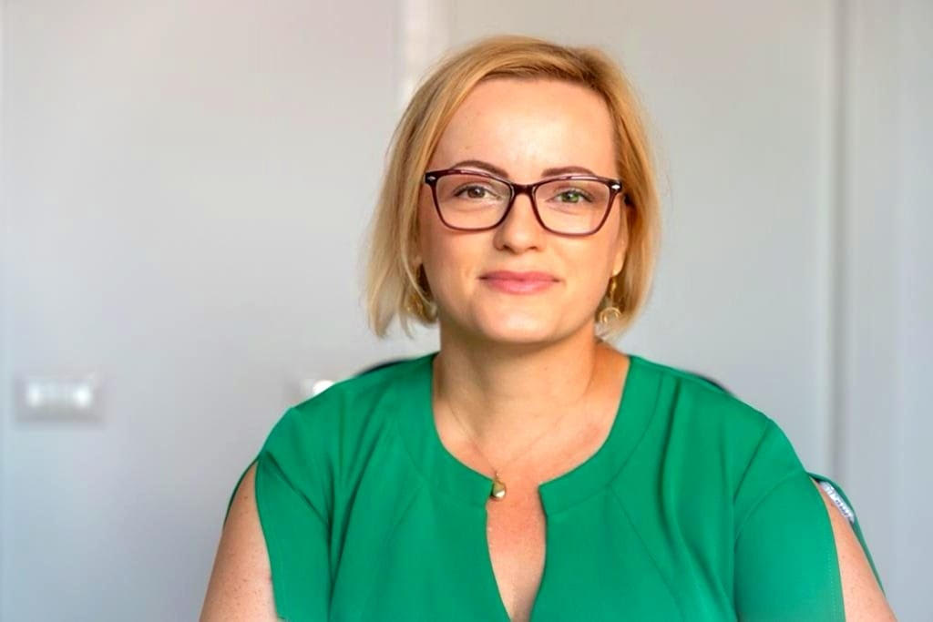 Oana Carley. Cum este să lucrezi cu banii în industria muzicală