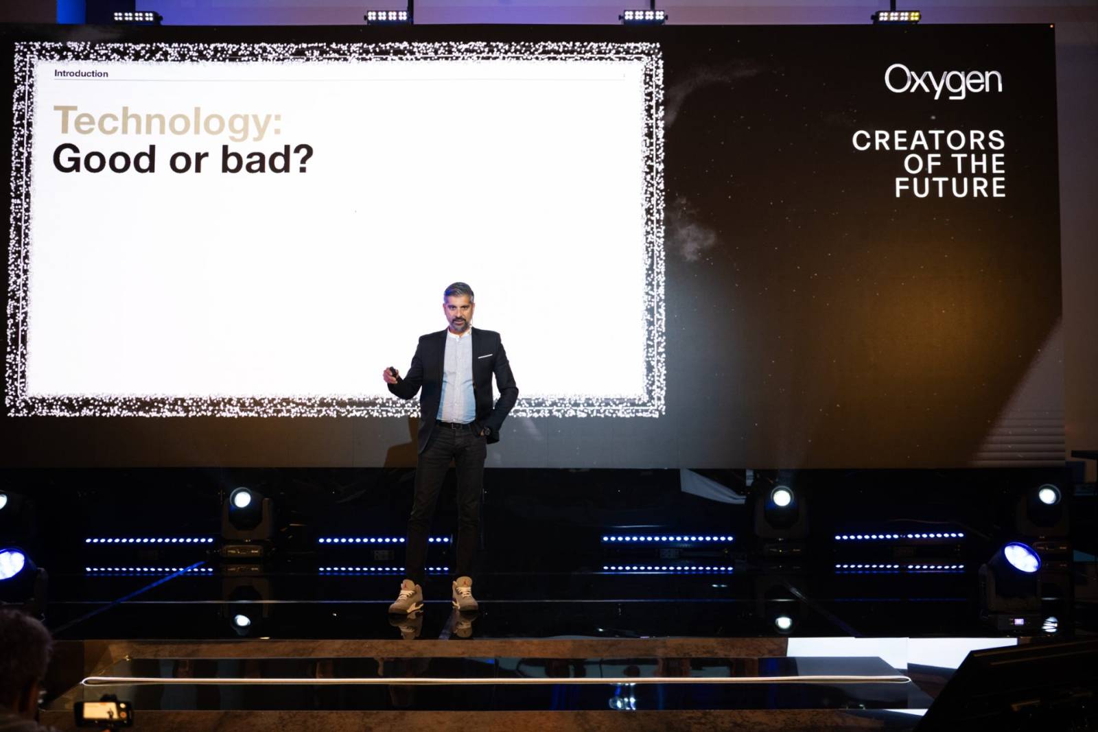 Saneel Radia este în boardul de advisors al agenției locale independente de comunicare OXYGEN