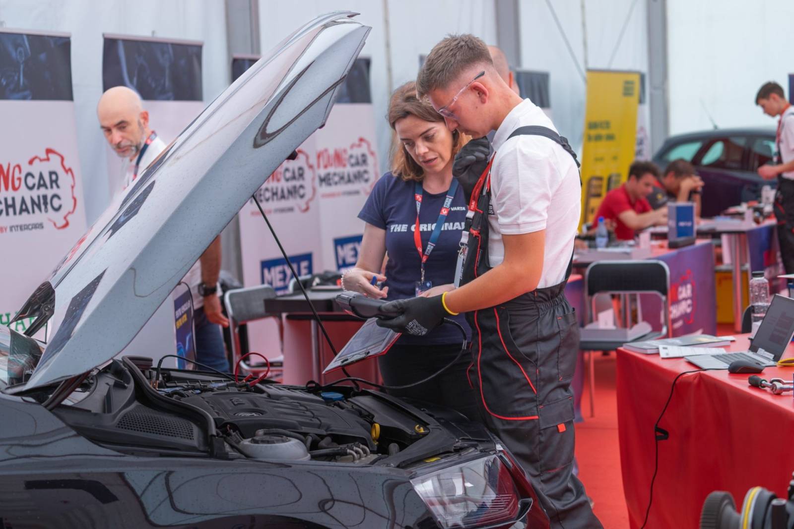 „Viitorul Porneşte Azi” pentru tinerii din industria auto