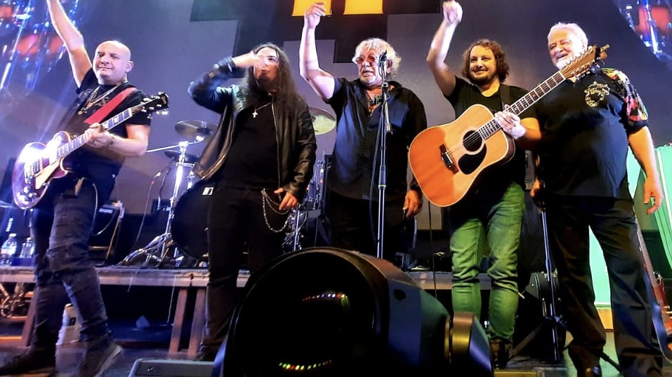 da125809 94d8 4a9d a34d e0190f84e23e