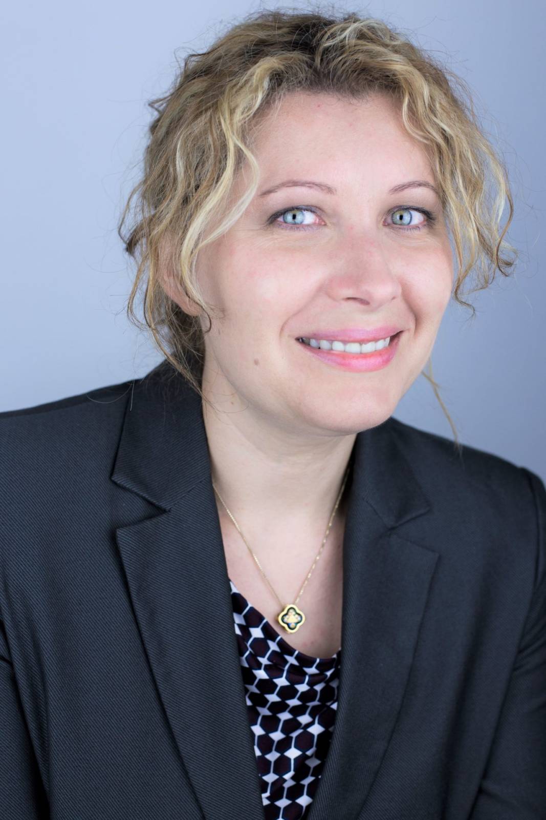 Corina Radu alta mai buna nu are