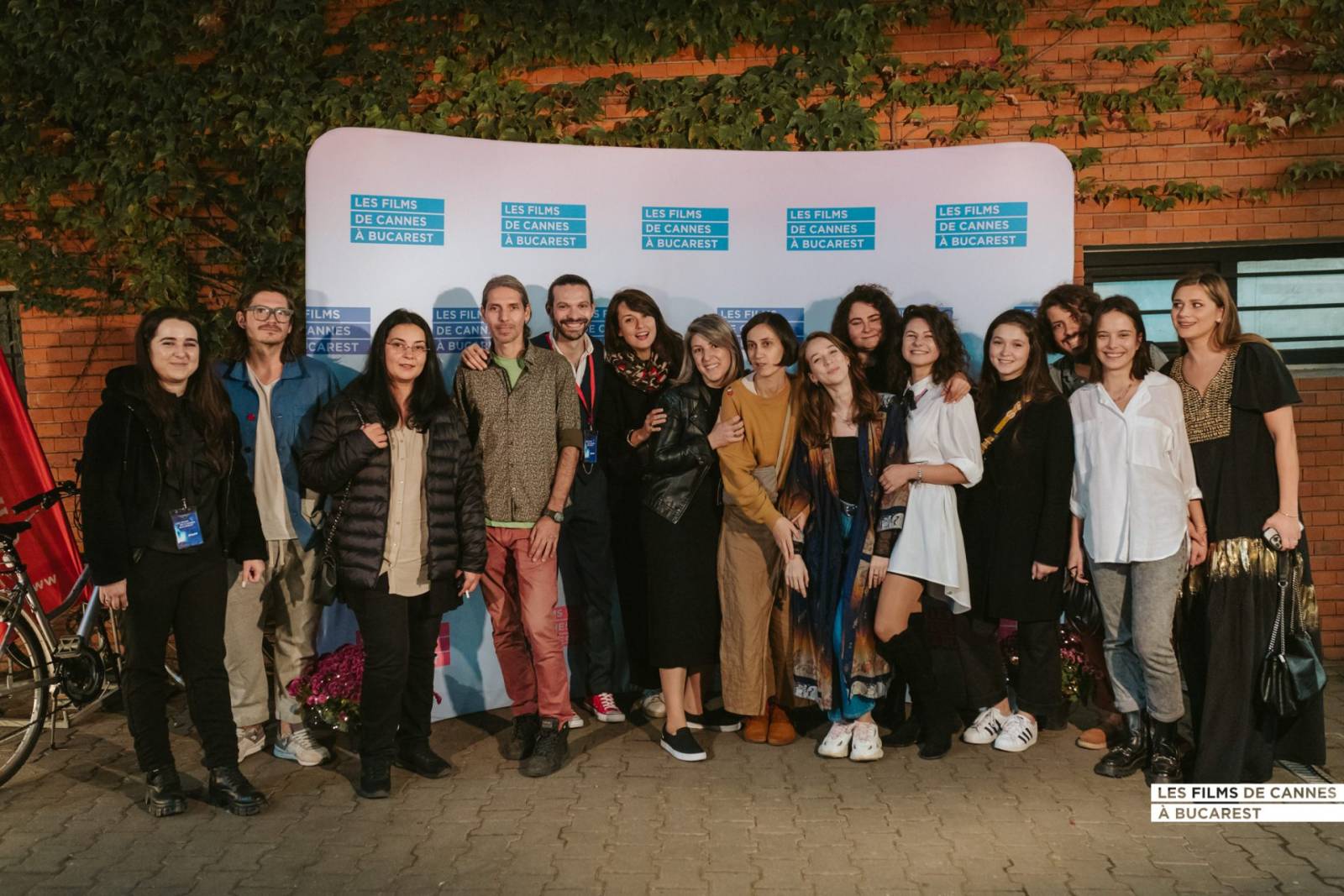 20.000 de spectatori au savurat Les Films de Cannes, la Timișoara, București, Cluj și Arad 6 Echipa festivalului CristianCodrescu LFCB2023 29.10 Gala inchidere 261