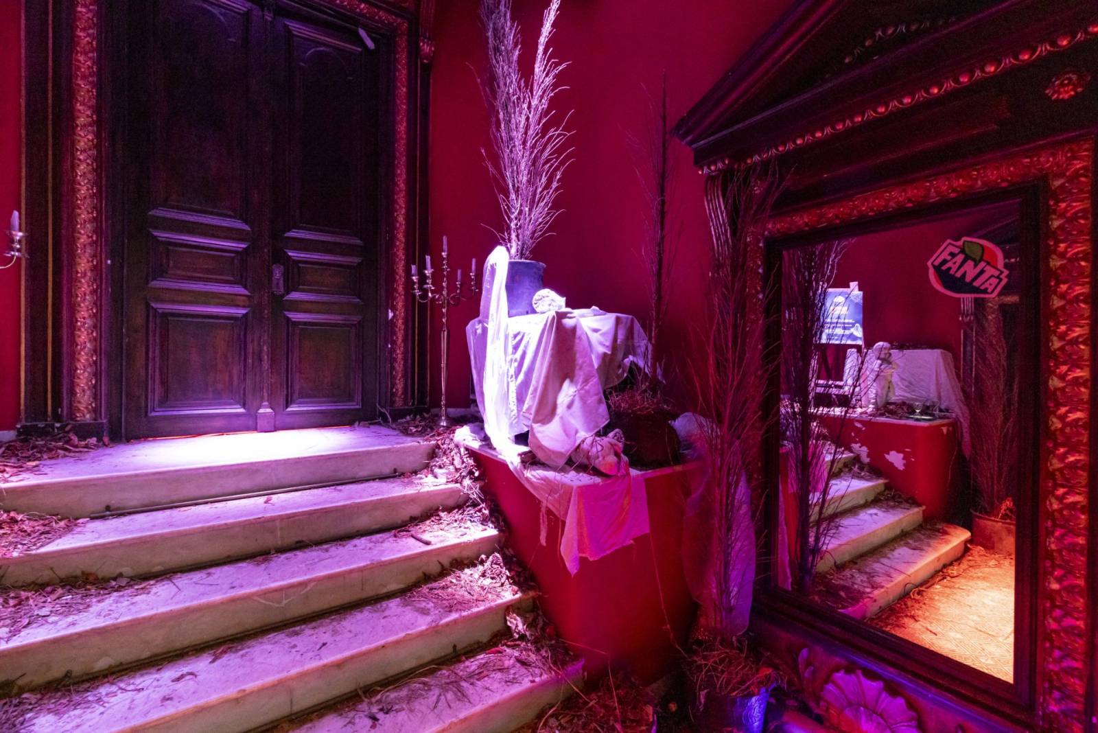 De Halloween, Fanta și VMLY&R au deschis porțile celei mai înfricoșătoare case din București: Fanta Haunted Mansion
