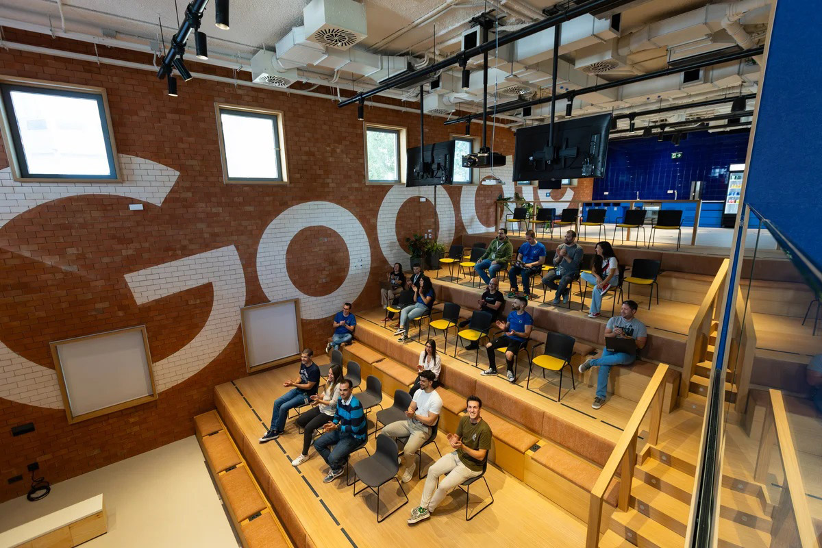 Google deschide un centru de securitate cibernetică în Málaga și are un program de 10 mil. $, inclusiv în România, pentru formarea studenților în domeniu 1 Google GSEC educatie