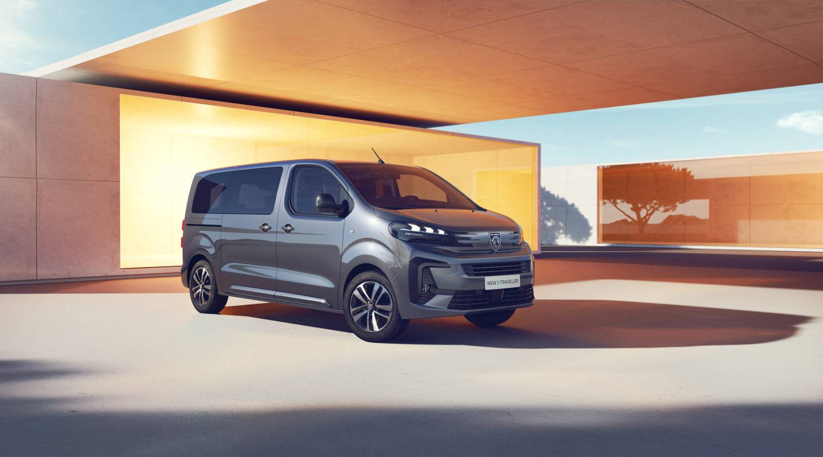 Noul PEUGEOT E-TRAVELLER răspunde cerințelor de mobilitate cu emisii zero pentru operatori profesioniști de transport 2 PEUGEOT E TRAVEL 2023 design