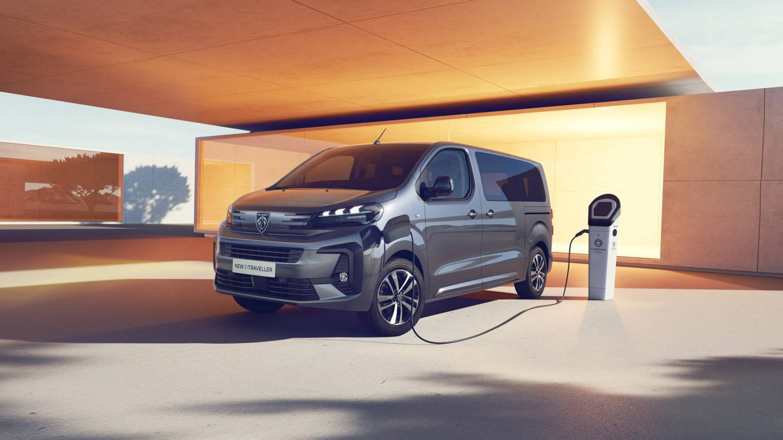 Noul PEUGEOT E-TRAVELLER răspunde cerințelor de mobilitate cu emisii zero pentru operatori profesioniști de transport 3 PEUGEOT E TRAVEL 2023 incarcare