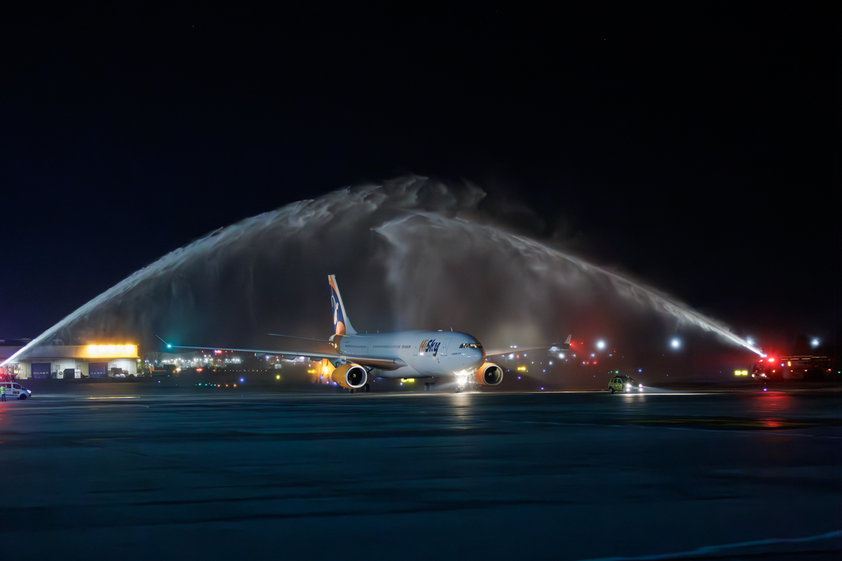 Primul Airbus A330 înregistrat în România a aterizat la București