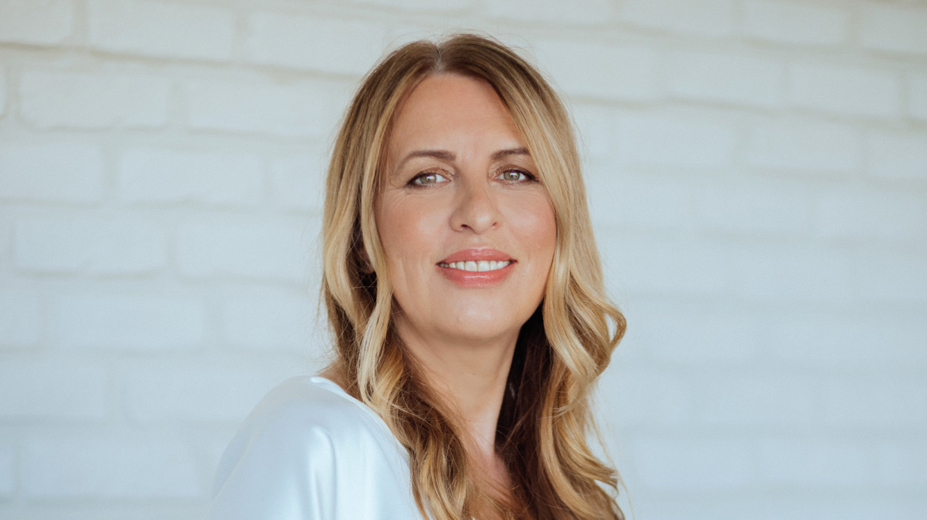 Carmina Dragomir, Metropolitan Life