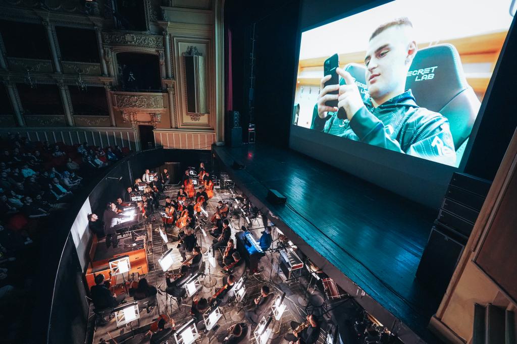 League OF Legends GOOD GAME Industry Launch ROMANIAN Opera 2