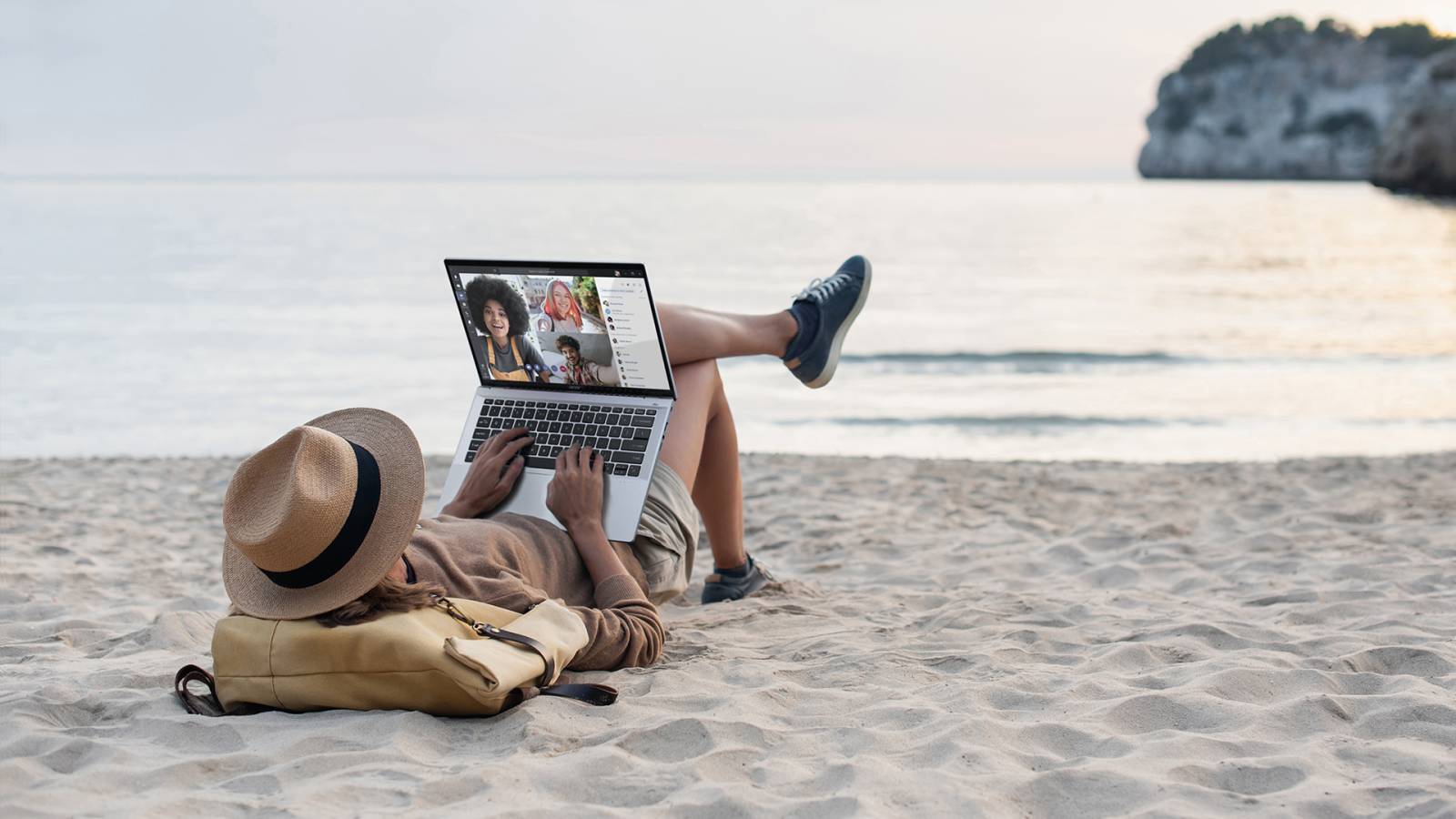 Swift Go Intel lifestyle 03