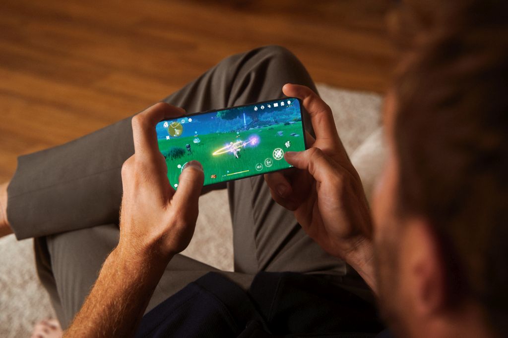 OnePlus lansează OnePlus 12, OnePlus 12R și OnePlus Buds 3 4 OnePlus 12 Lifestyle Black Gaming B RGB 1