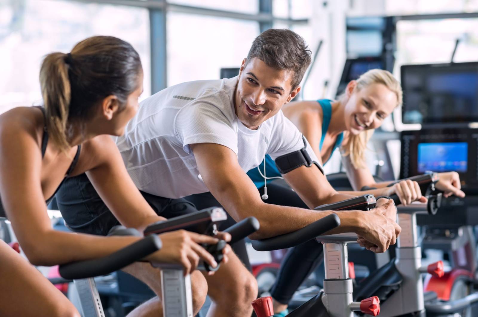 Doar unu din zece români a mers la sala de fitness în 2023