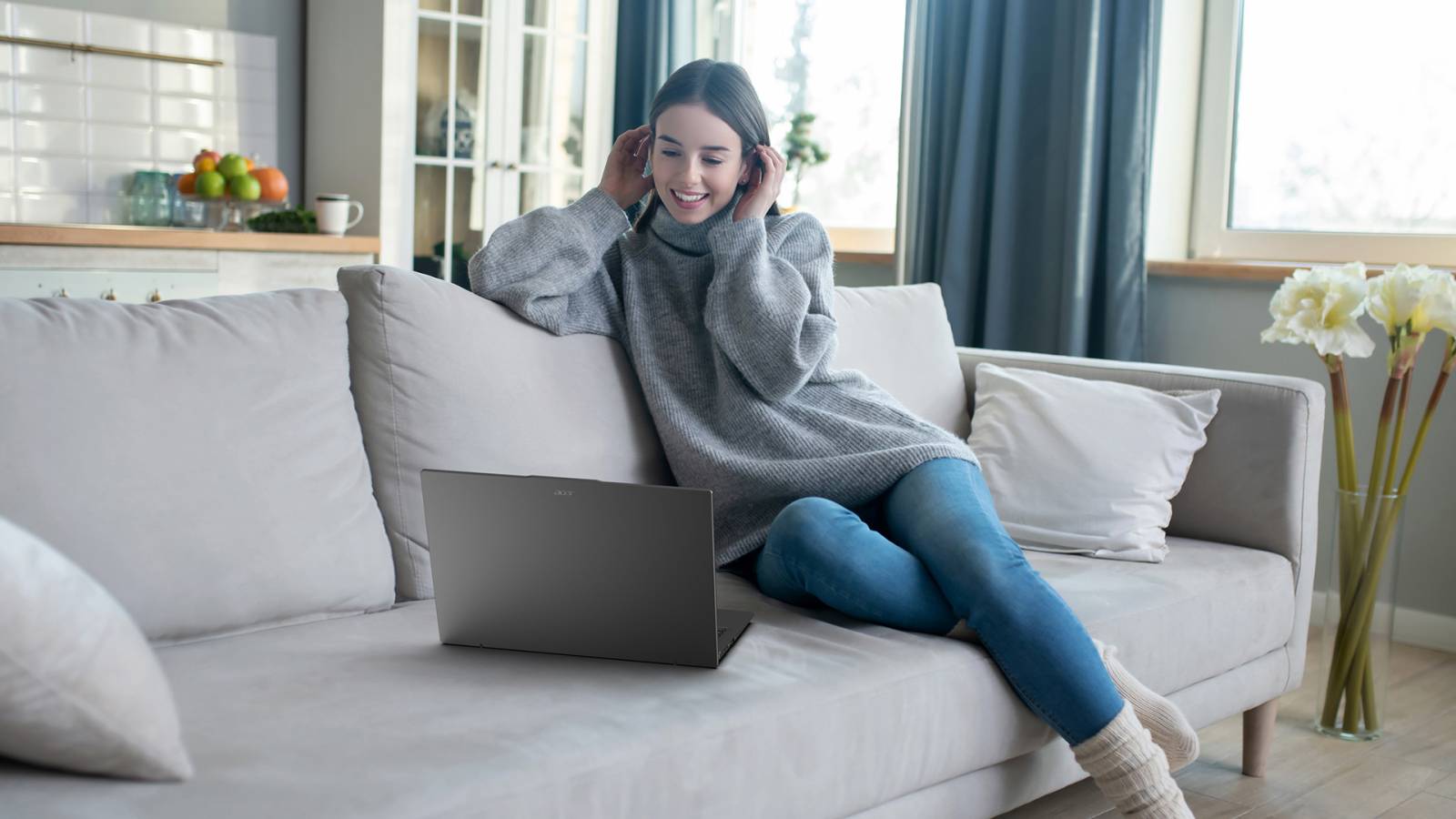 Acer a lansat la CES primele laptopuri cu noile procesoare Intel Core Ultra