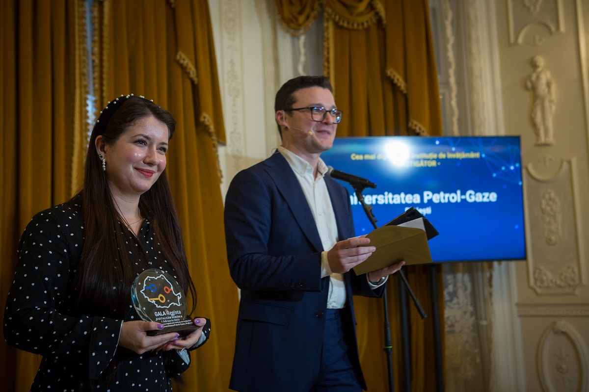 Gala Regista 2024: Punctul de start în parteneriatul dintre mediul privat și stat pentru digitalizar...