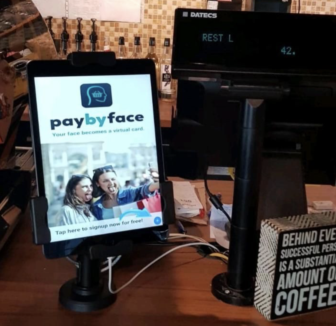 Aplicația PayByFace, creată de un român, se lansează la nivel internațional