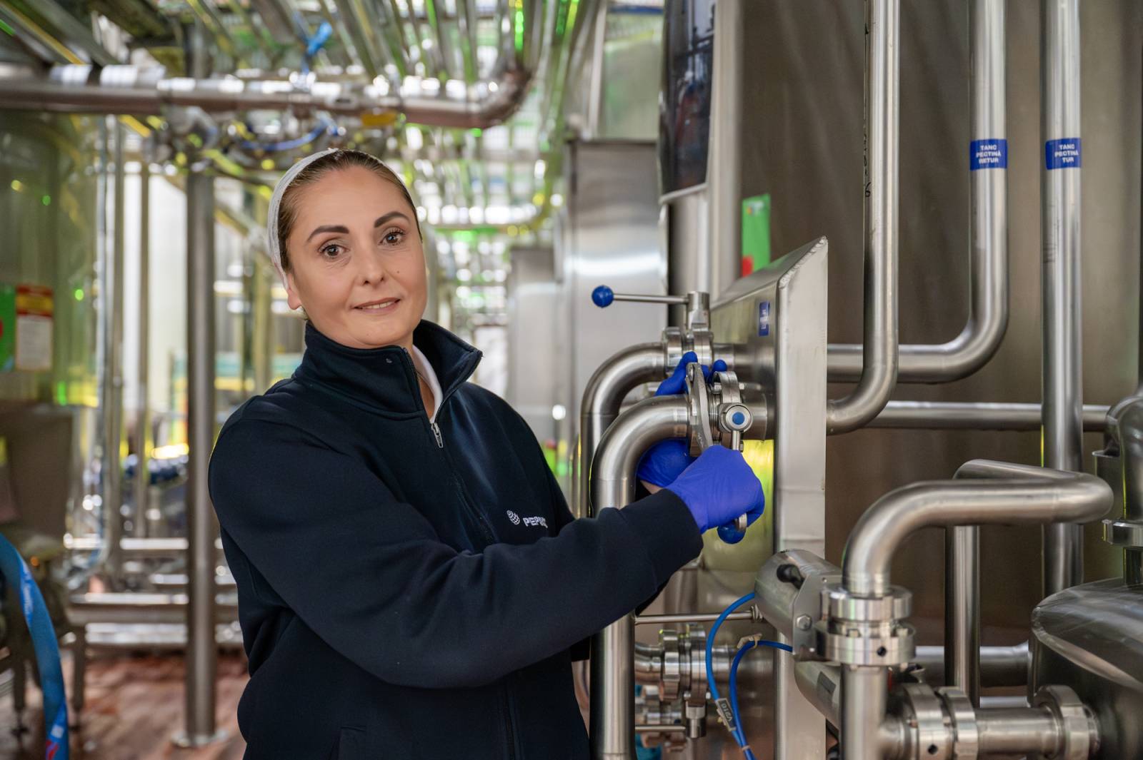 PepsiCo lansează campania Ea este PepsiCo, dedicată celebrării femeilor care ocupă poziții cheie d...