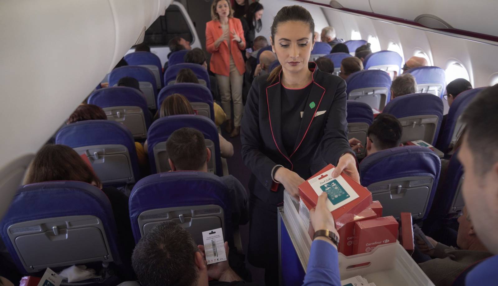 Carrefour Wizz Air dubla aniversare 8 Martie 2