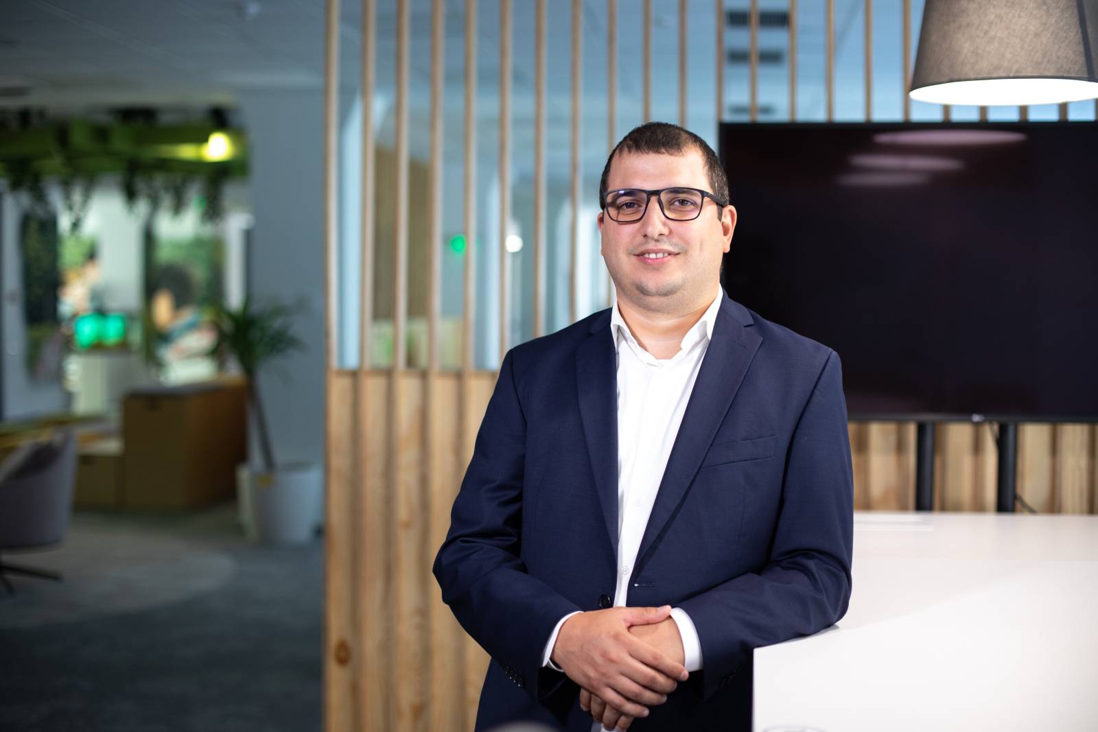 Oamenii din Provident. Povestea lor de azi, dupa 18 ani de călătorie | Cosmin Păloiu