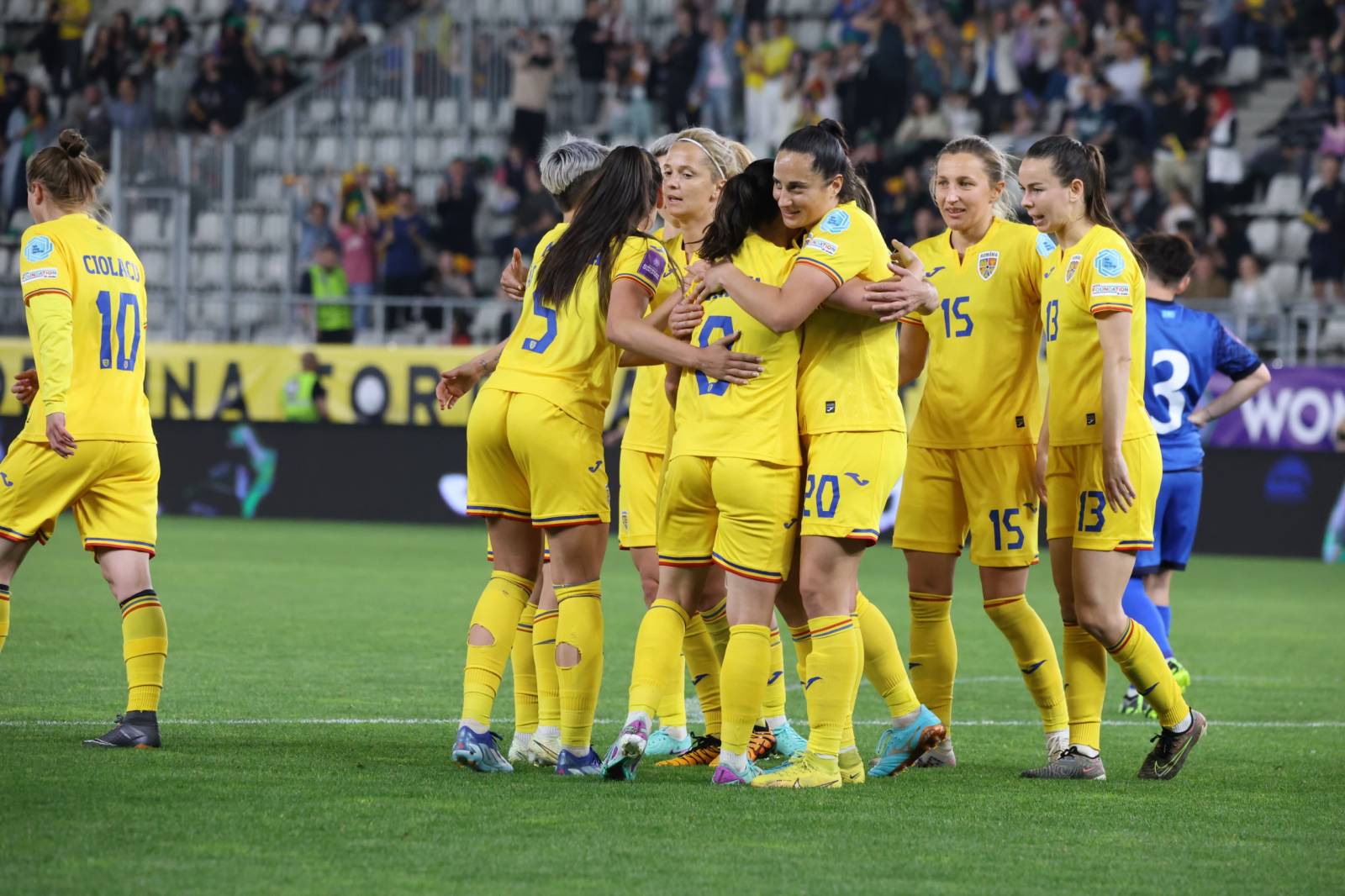 Naționala Feminină de Fotbal continuă campania împotriva stereotipurilor: Modele de Femeie 1 Echipa Nationala de fotbal feminin