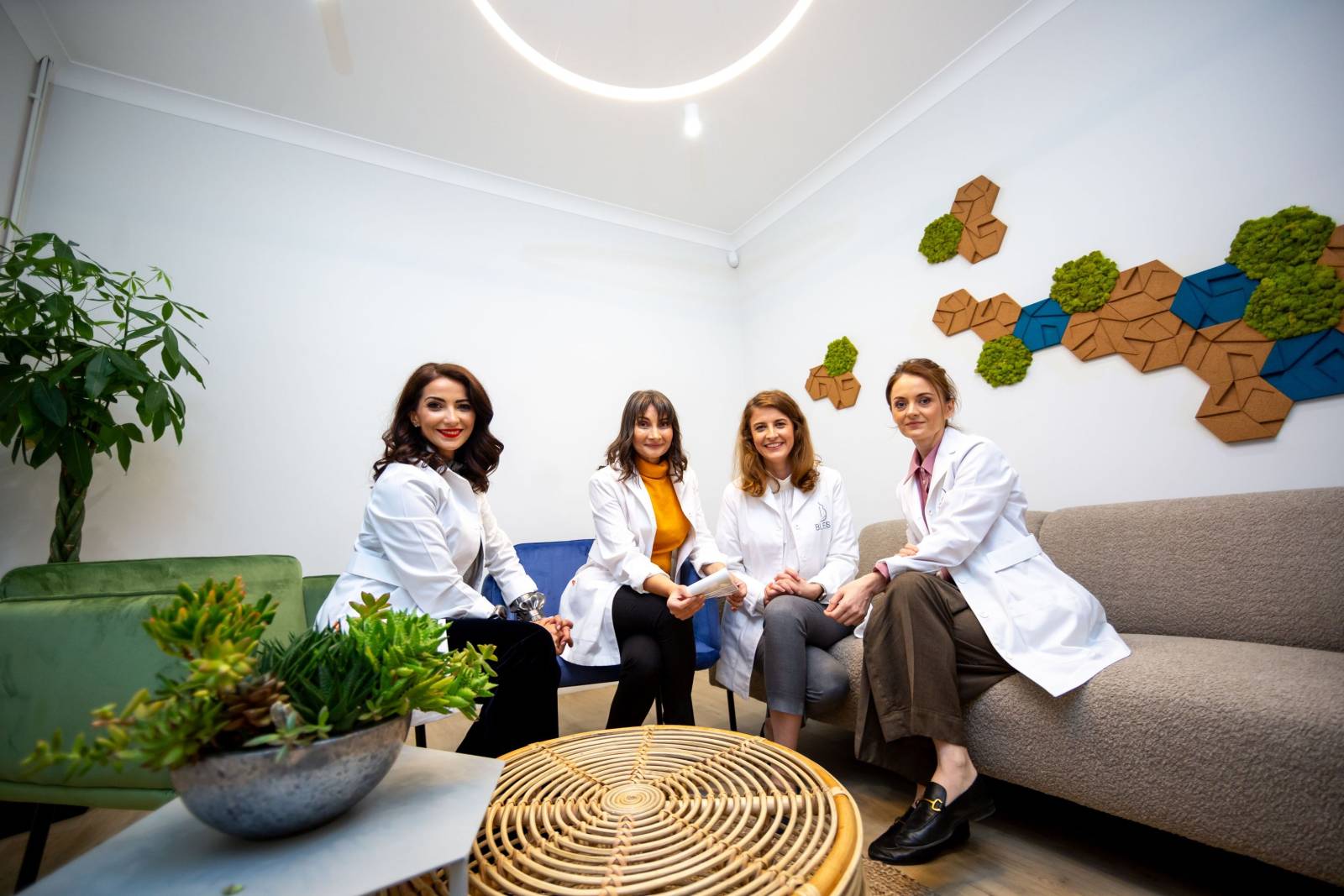 Clinica BLESS, specializată în medicină materno-fetală, și-a deschis porțile pentru viitoarele mămici 1 Echipa medicala Clinica BLESS 2