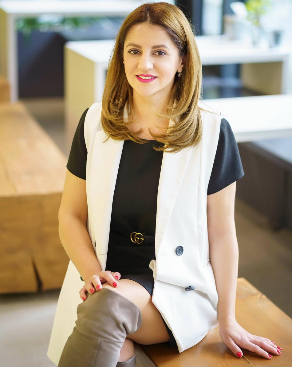 Mara Eliza Barza SundayPR