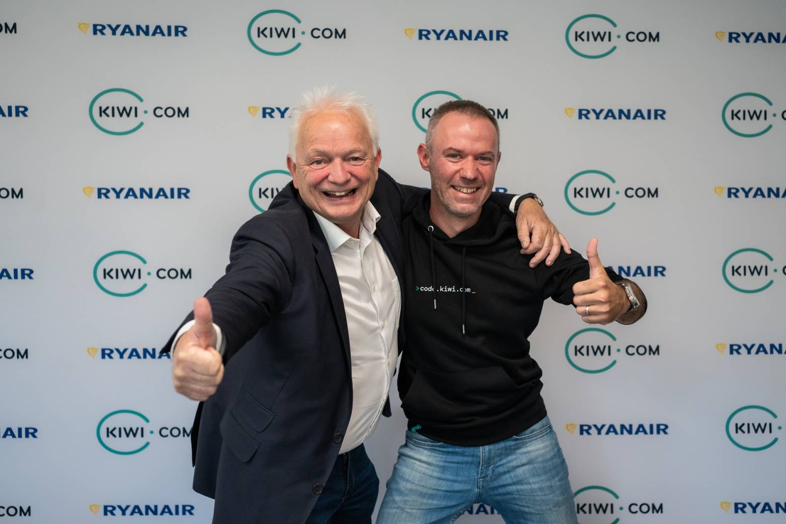 Zborurile Ryanair sunt de acum integrate pe Kiwi.com