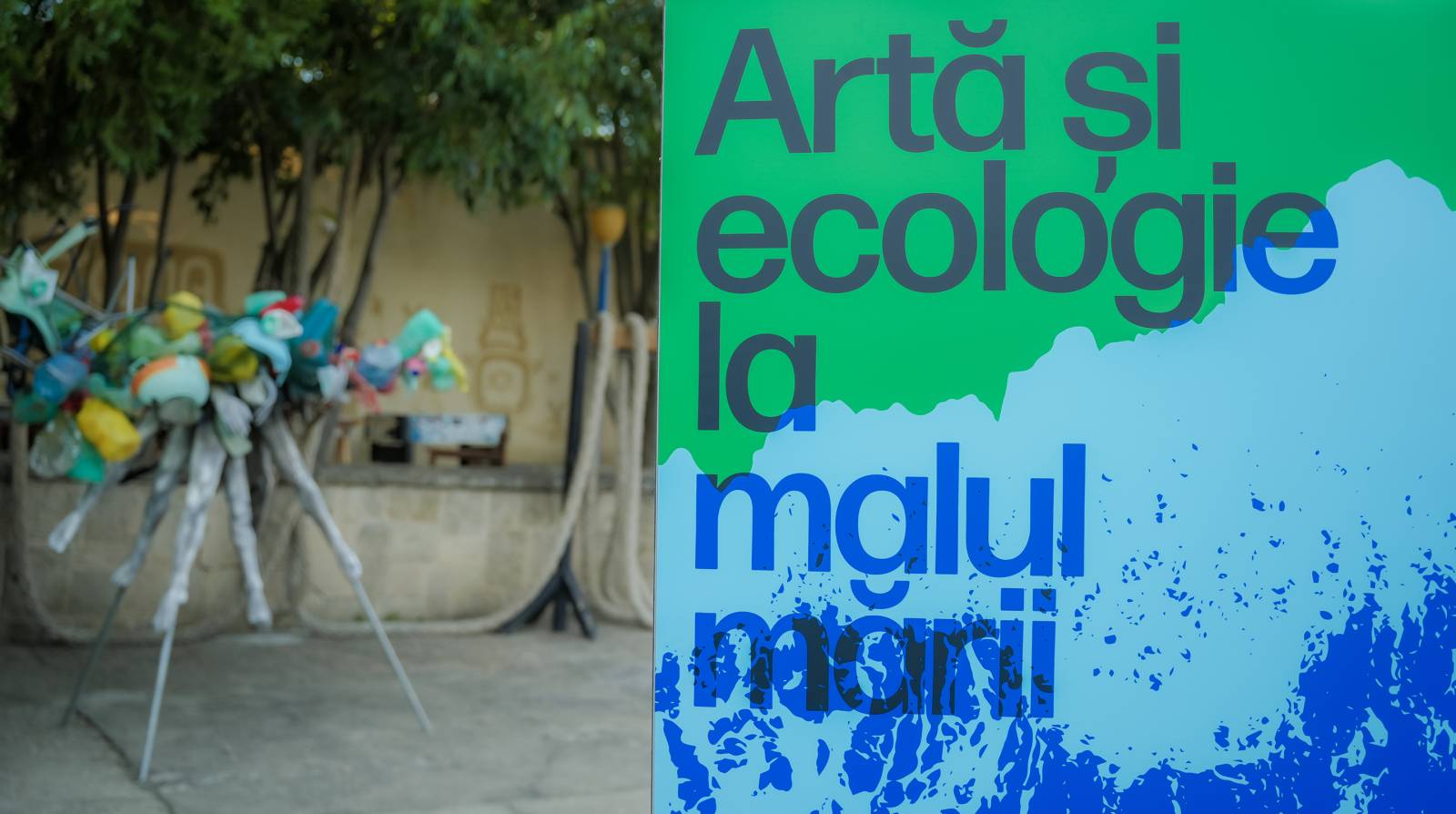 Șapte artiști deschid sezonul de „Artă (și ecologie) la Mal(ul Mării)” la Eforie Sud