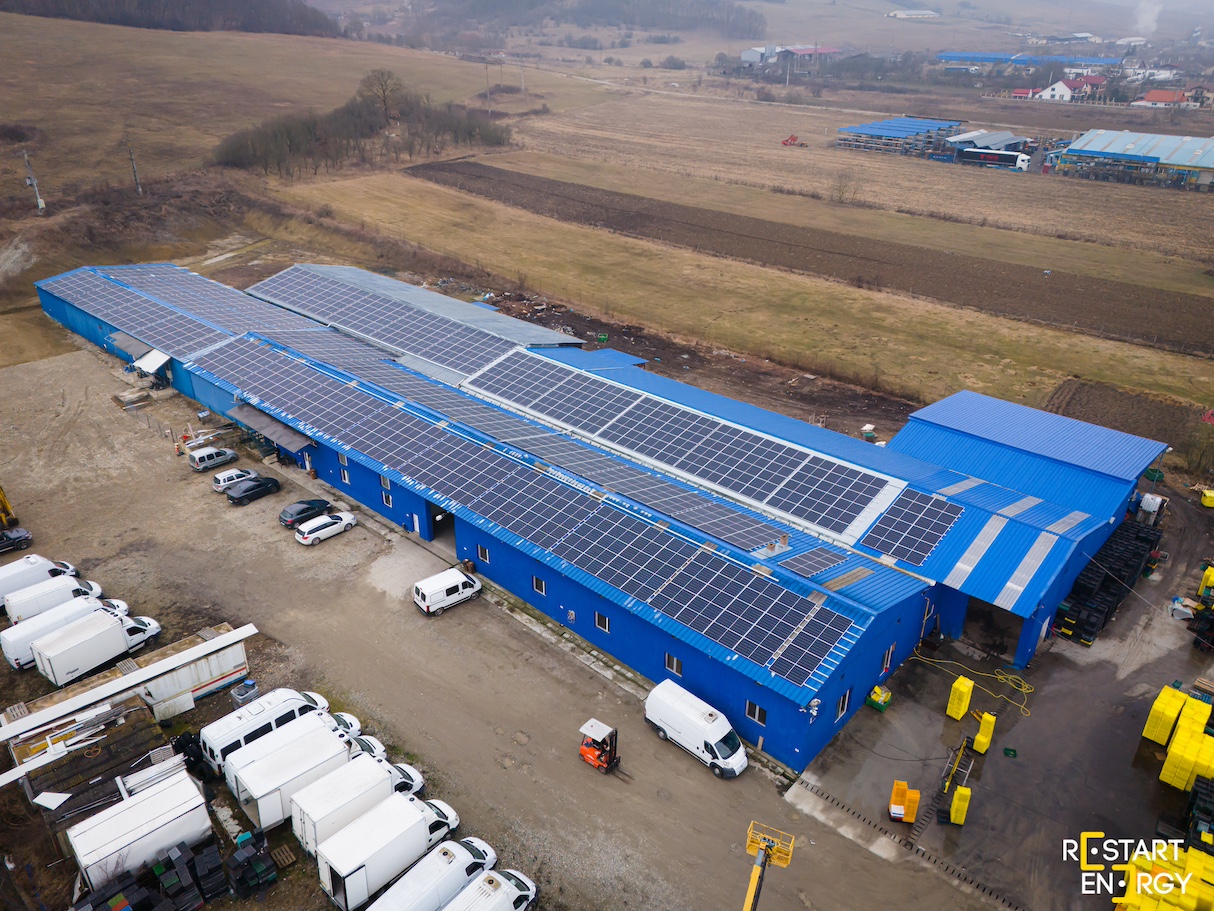 În cât timp se amortizează costurile cu o instalație de panouri fotovoltaice. Exemplul unei companii...