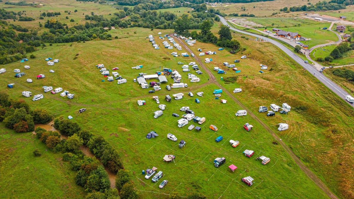 Autosuficiență și aventură la CamperVan Fest 2024, între 15 și 18 august, la Râșnov