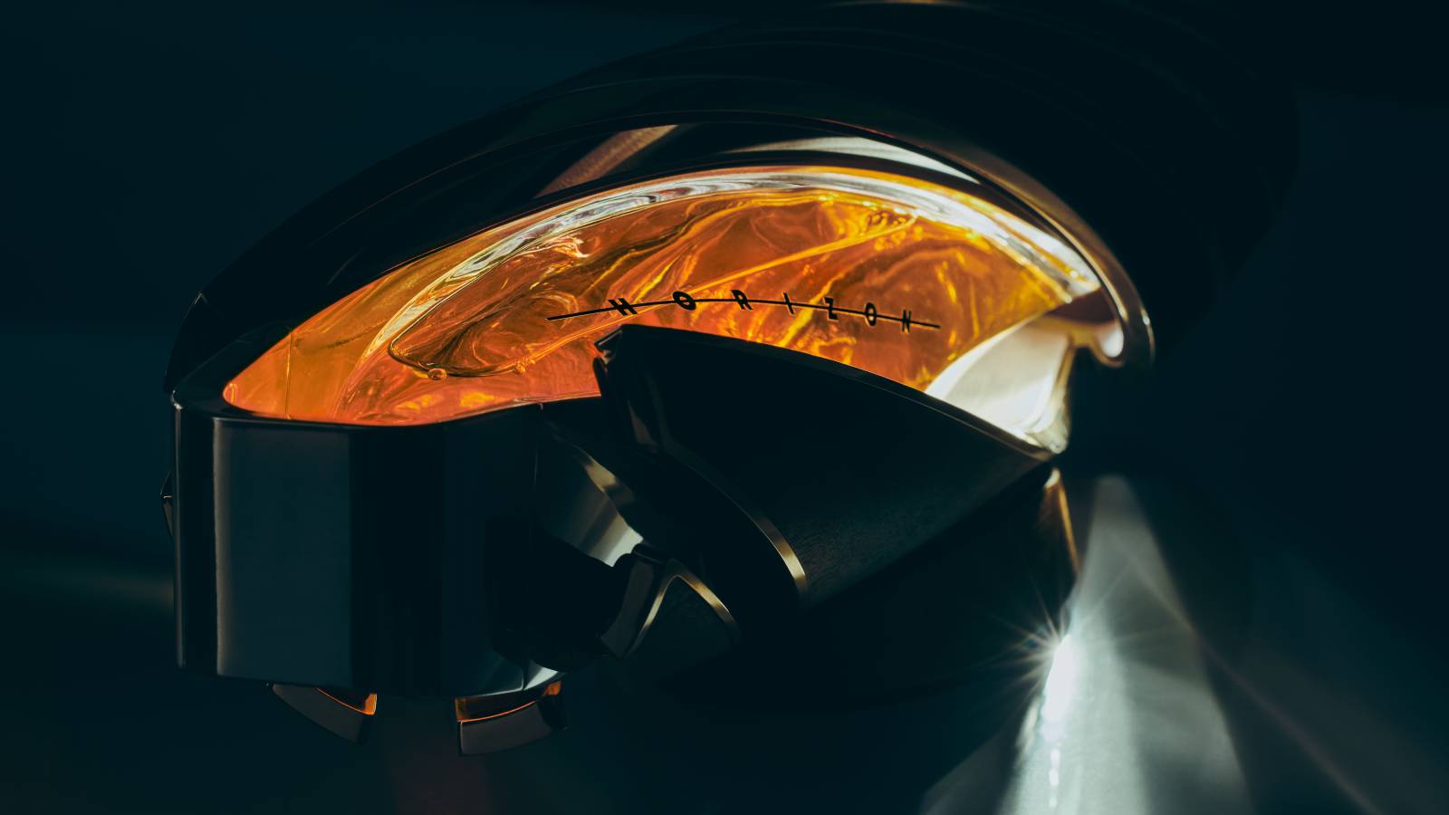 The Macallan și Bentley lansează Macallan Horizon, o ediție rară de whisky inspirată de poveștile celor două branduri 3 MAC 2023 Horizon Moodshot 0275 1920x1080px 150dpi RGB 1