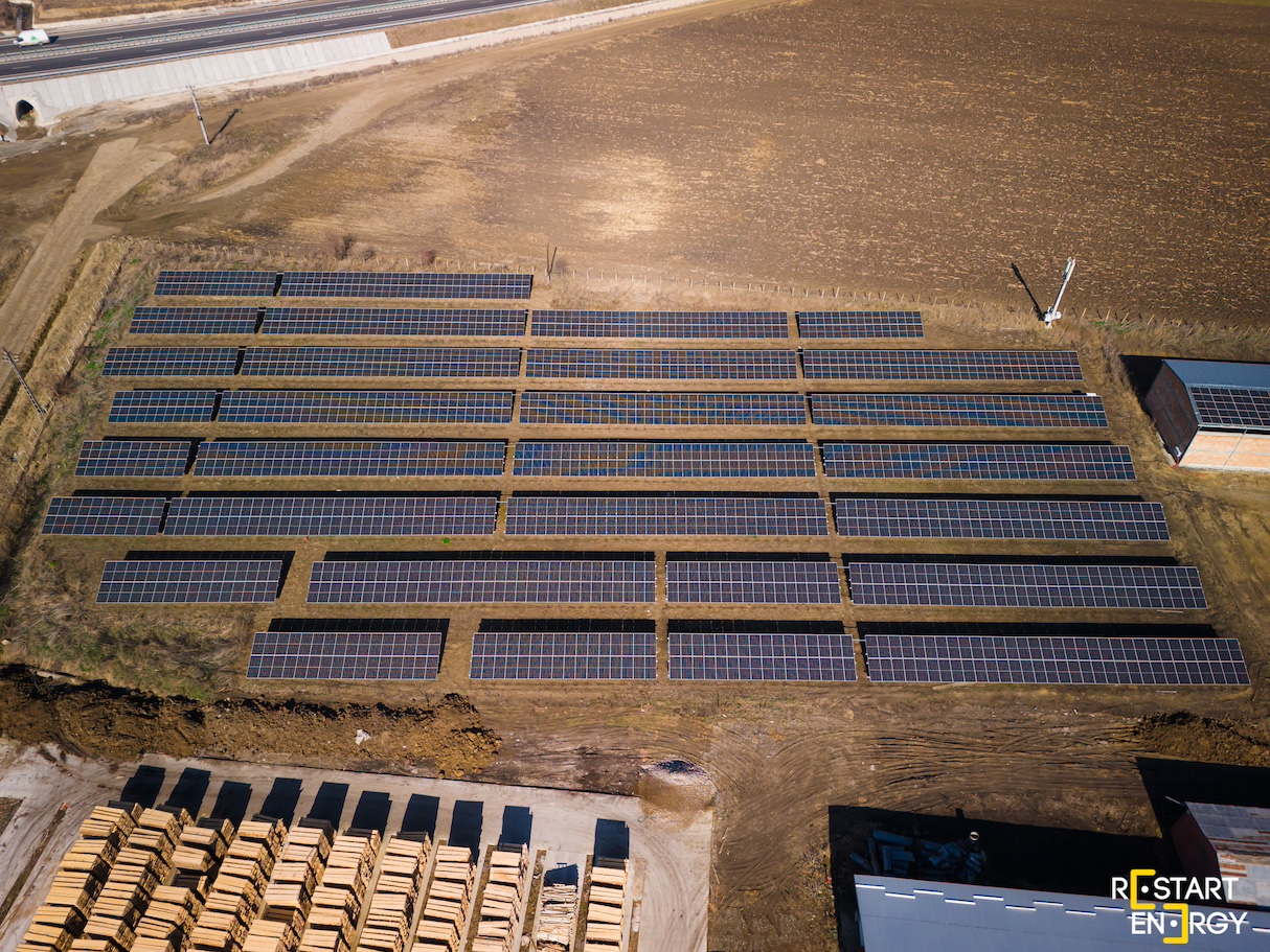 Restart Energy a finalizat un proiect fotovoltaic pentru compania Mobilaiud, în valoare de peste 850...