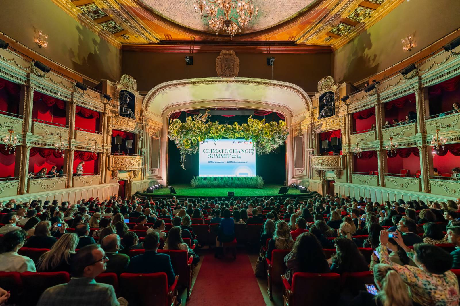 Climate Change Summit a adunat 1500 de participanți și lideri europeni pentru a discuta despre schim...