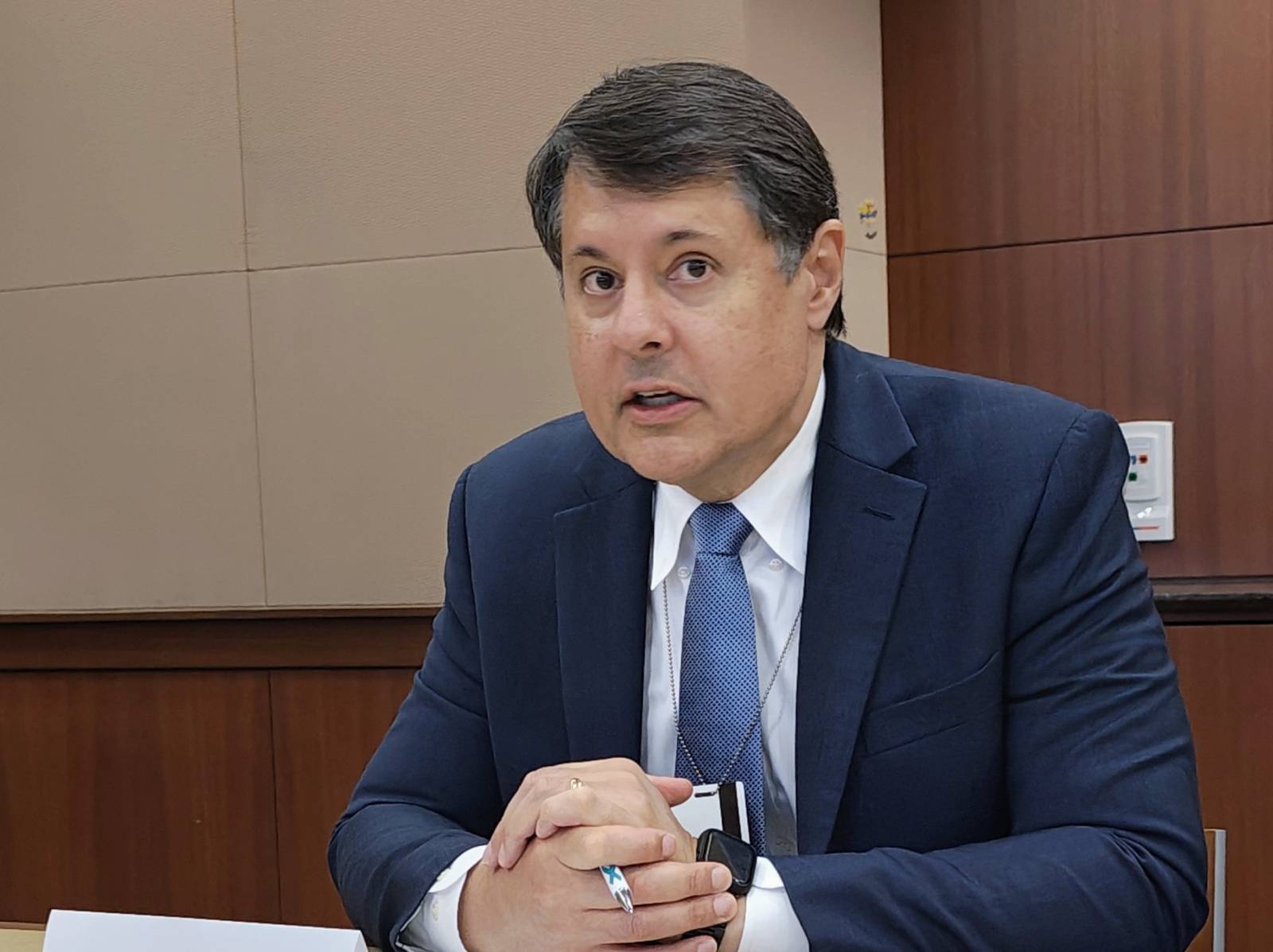 Glenn Tiffert, Hoover Institution: Rusia și China sunt implicate în acțiuni de dezinformare în socia...