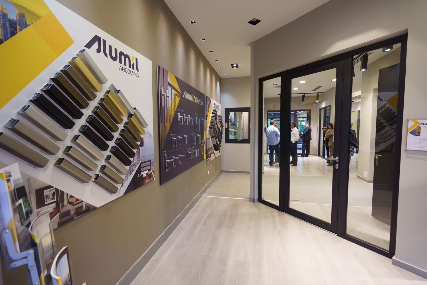 Alumil