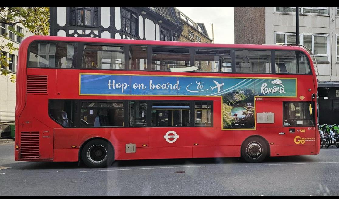 România, promovată ca destinație de turism pe autobuzele din Londra