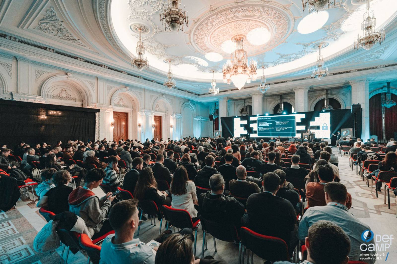 DefCamp 2024. Peste 2000 de specialiști s-au reunit pentru a aborda provocările cibernetice tot mai ...