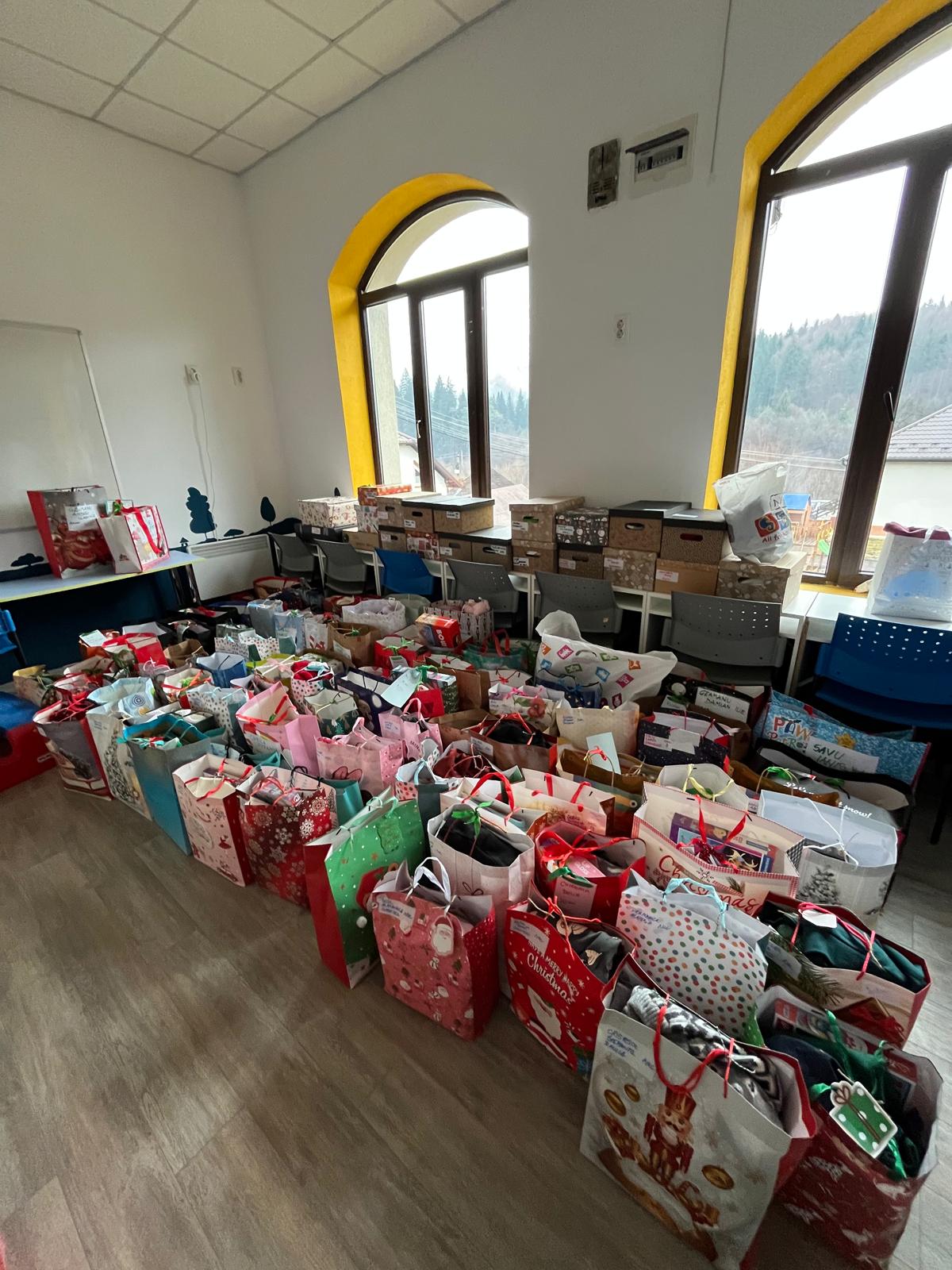 Grupul Evryo aduce Crăciunul mai aproape de 450 de copii