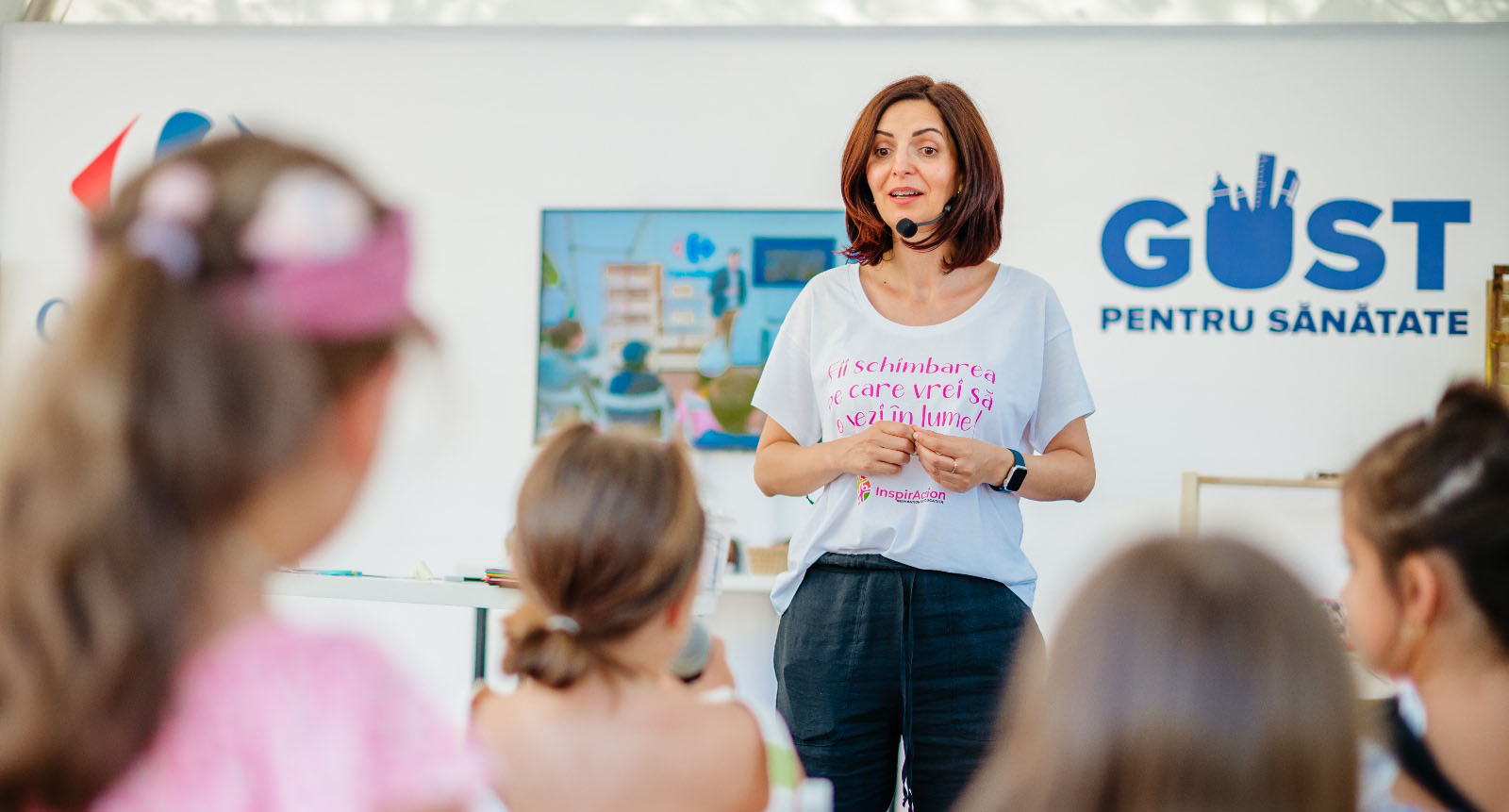 Simona Paraschiv, Asociația InspirAction
