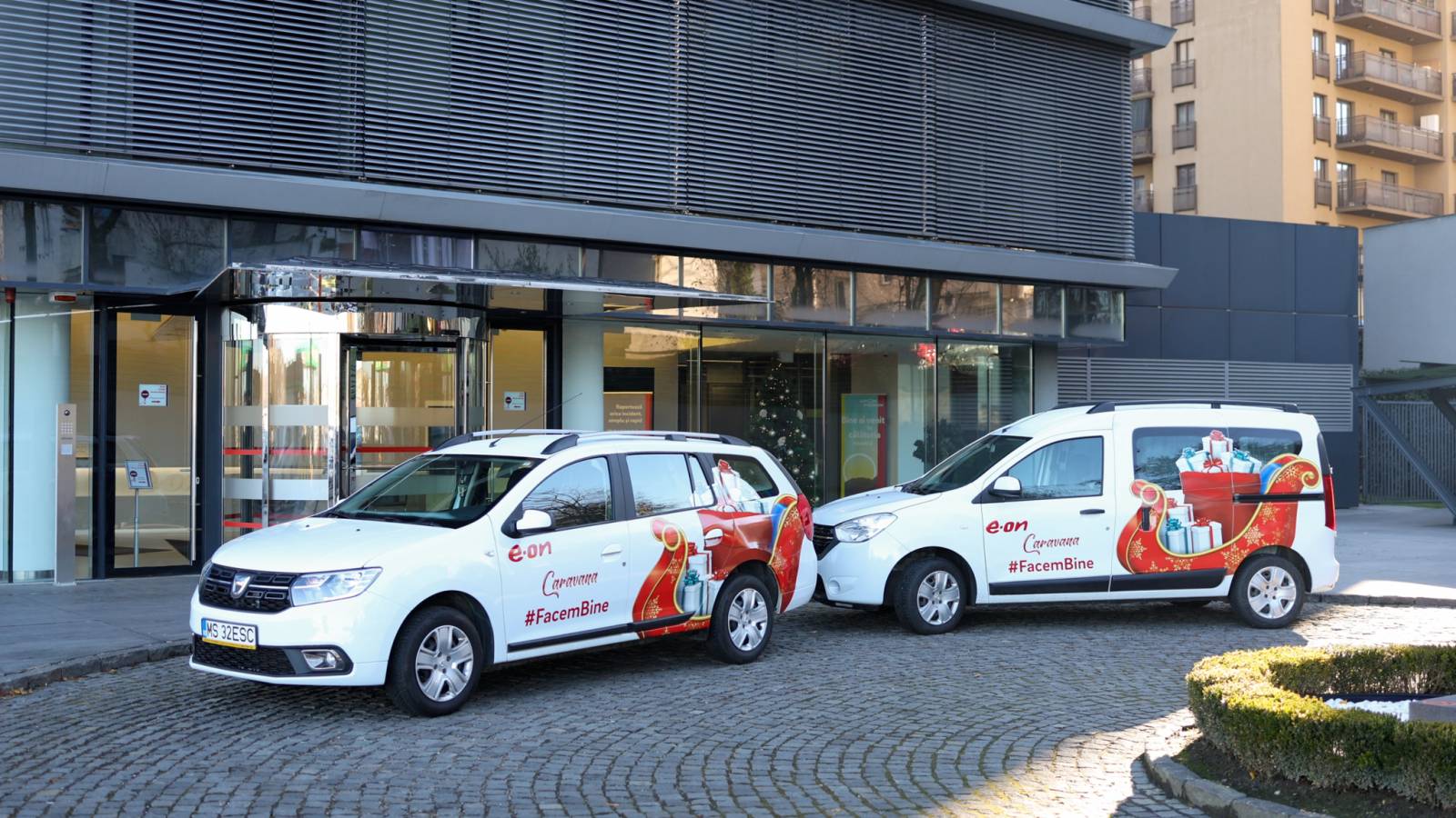 Cadouri de Crăciun de la E.ON în 13 orașe din țară cu ajutorul voluntarilor