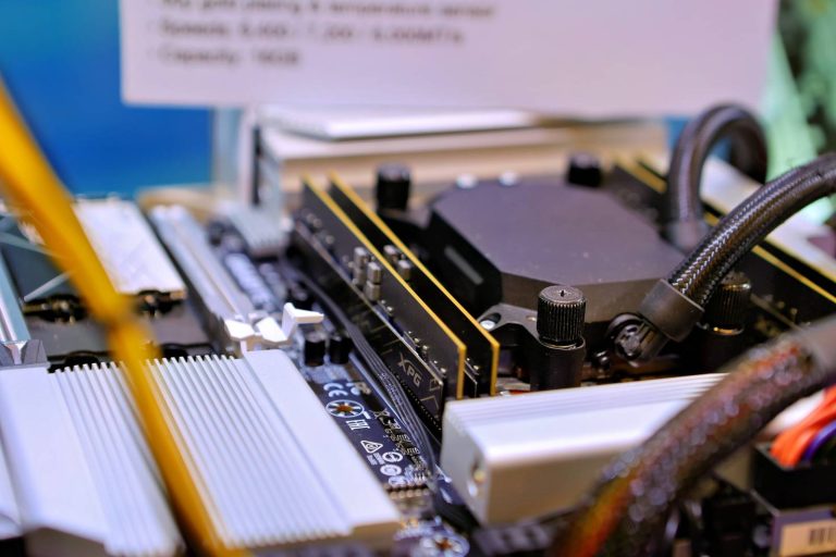 AICORE DDR5 R DIMM