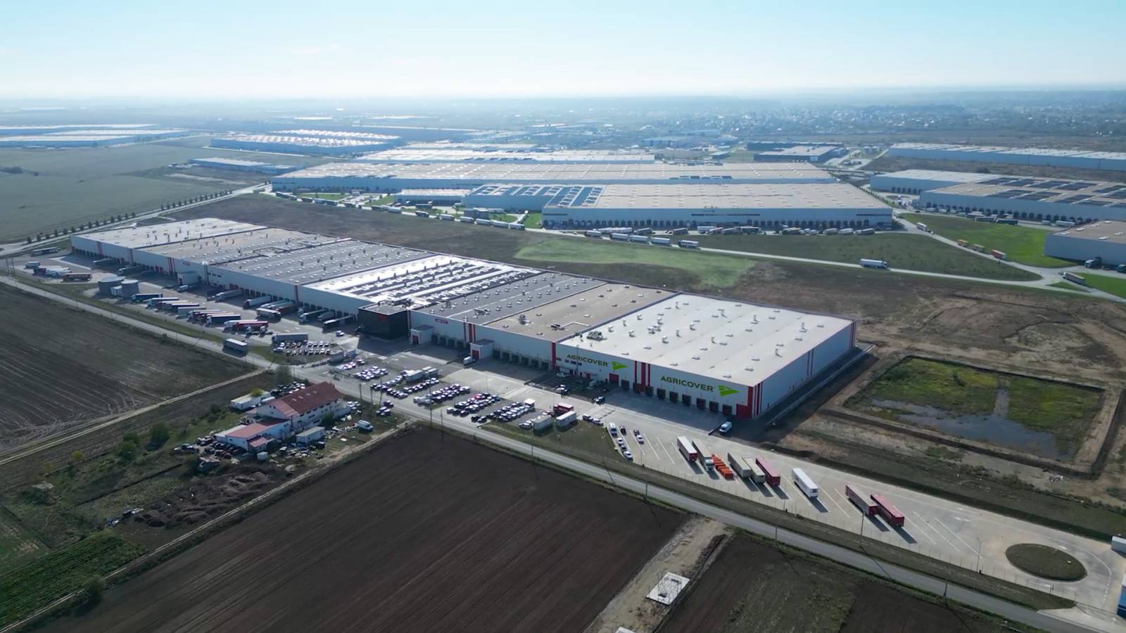 Cu o investiție de 7,5 mil. euro, Agricover inaugurează primul depozit din România destinat exclusiv...